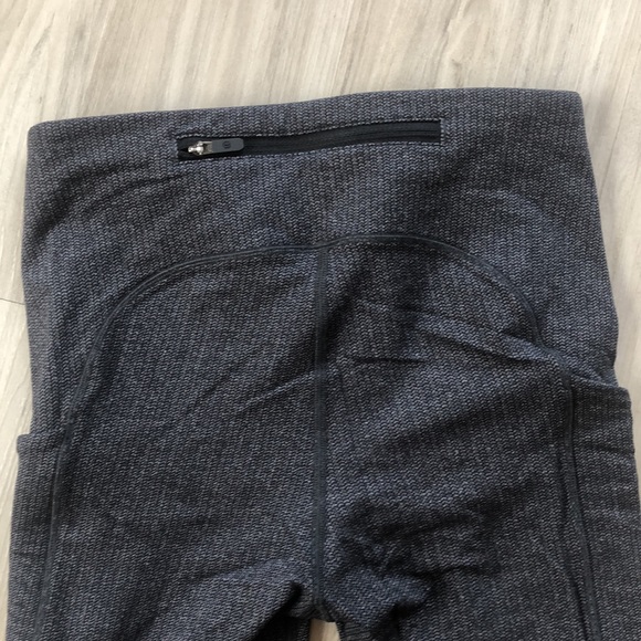 Lululemon Fast and Free Leggings Size 4 - Picture 4 of 5